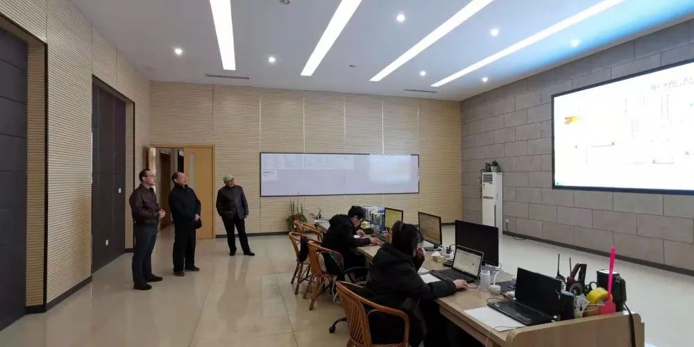 華中科技大學陳良才教授應邀到訪集團進行技術交流座談