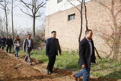 隆華黨委書記李占明深入貧困戶調(diào)研，助力精準(zhǔn)扶貧